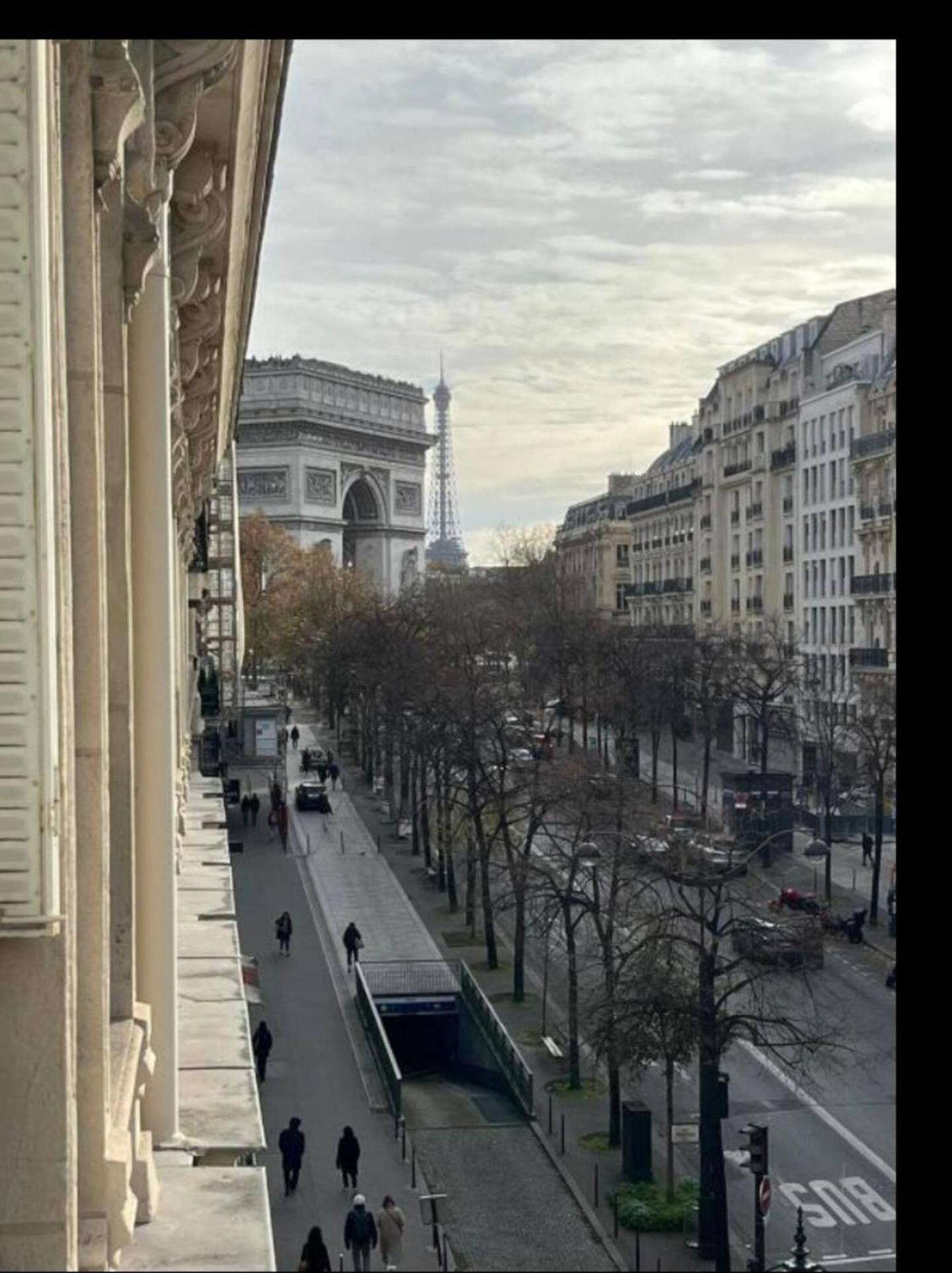Cozy Nearby Champs Elysees 12 Parijs